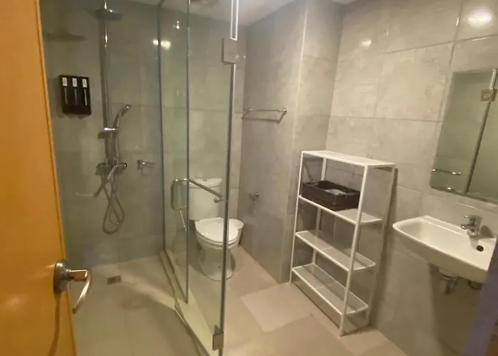 Edsa Heights Penthouse Unit 3306 Ama Tower Residences 4*