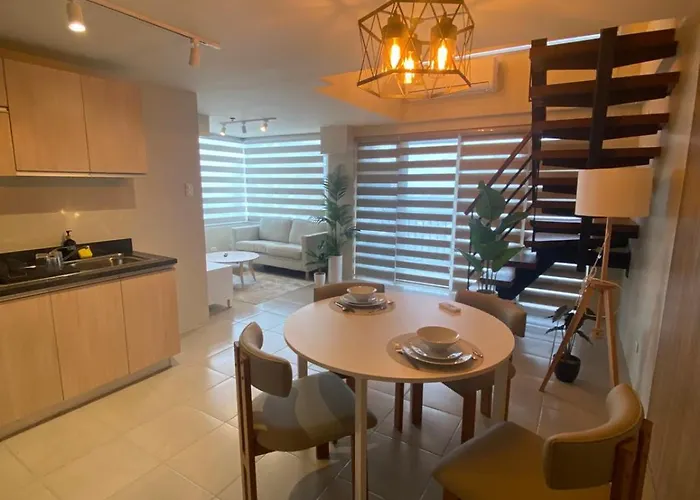 Edsa Heights Penthouse Unit 3306 Ama Tower Residences Aparthotel 4*