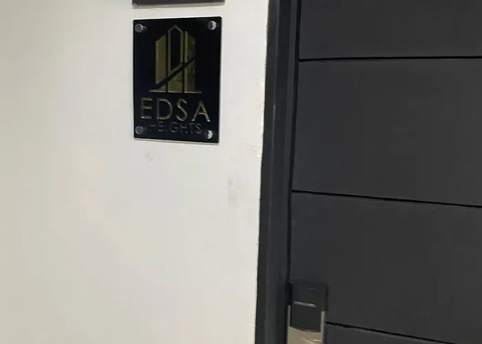 Aparthotel Edsa Heights Penthouse Unit 3306 Ama Tower Residences Manila