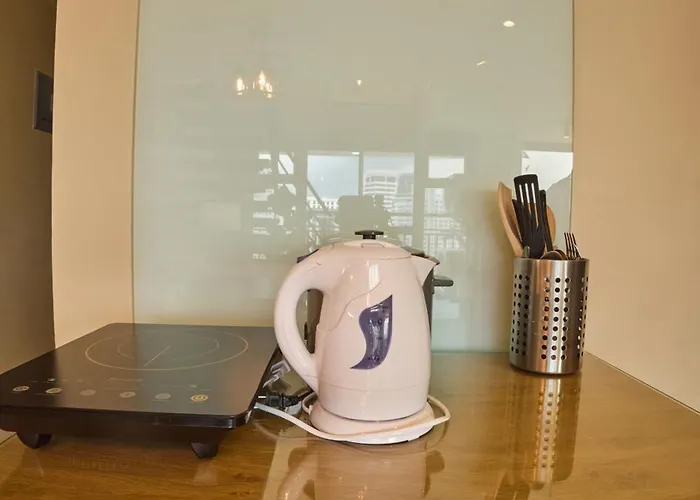 Aparthotel Edsa Heights Penthouse Unit 3306 Ama Tower Residences Manila