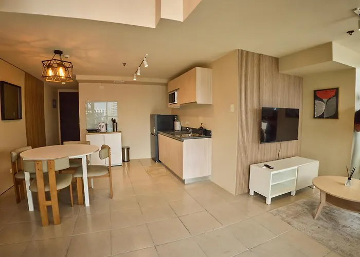 Edsa Heights Penthouse Unit 3306 Ama Tower Residences Aparthotel 4*