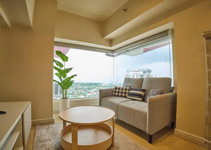 Edsa Heights Penthouse Unit 3306 Ama Tower Residences 4*