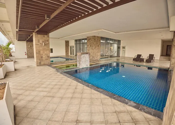 Edsa Heights Penthouse Unit 3306 Ama Tower Residences 4*